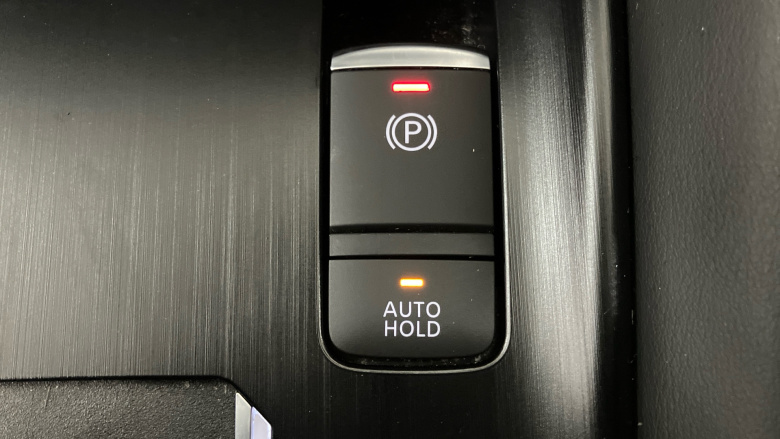 Nissan Qashqai 1.3 DiG-T MH 158 N-Connecta 5dr Xtronic Petrol Hatchback